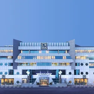 Leva And Suites, Opposite Downtown アパートホテル