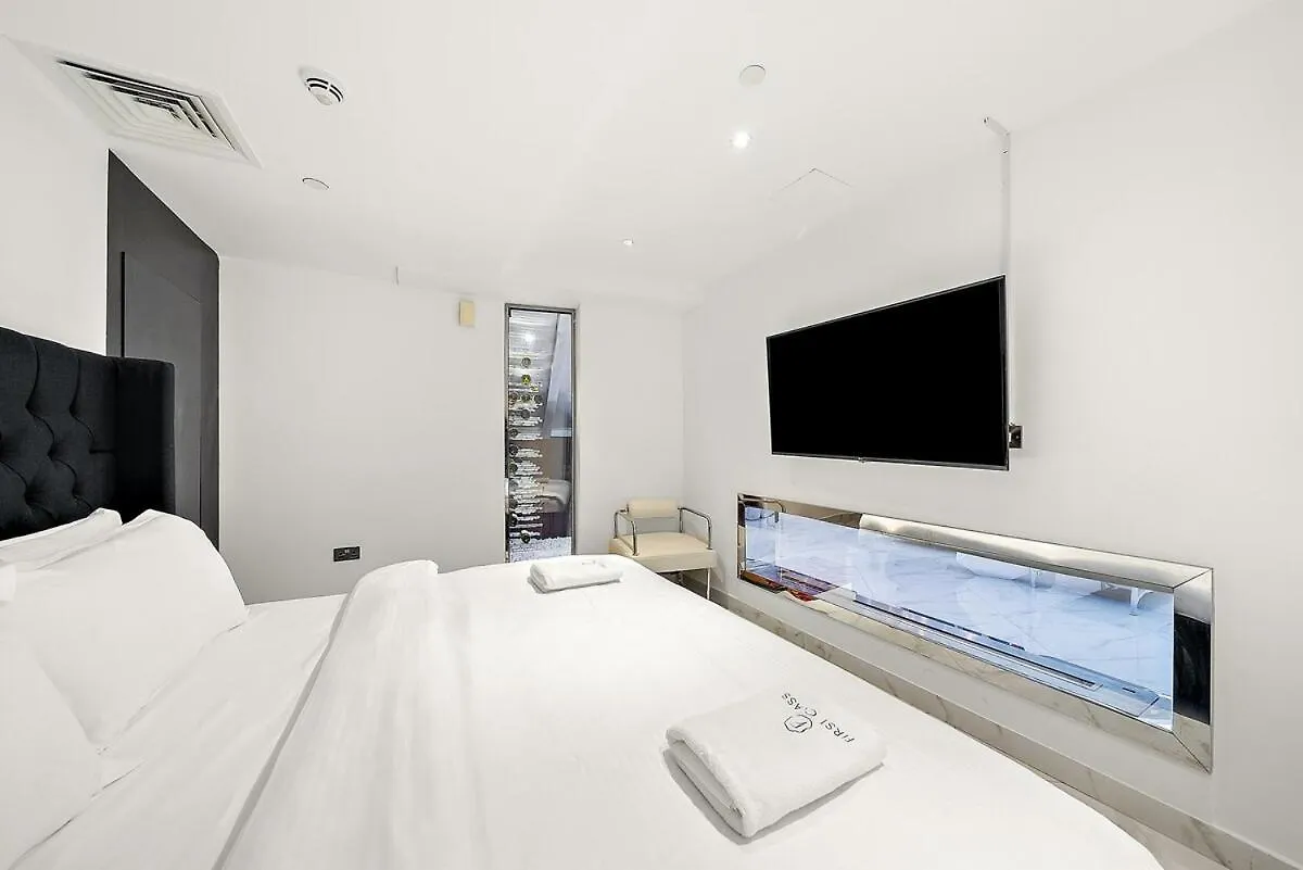 Apartment First Class 2Br Upscale Duplex Living Dubai