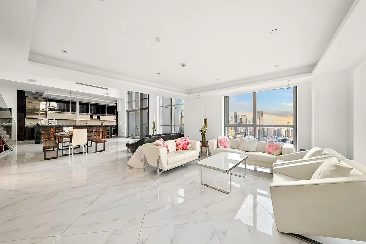 Apartment First Class 2Br Upscale Duplex Living Dubai