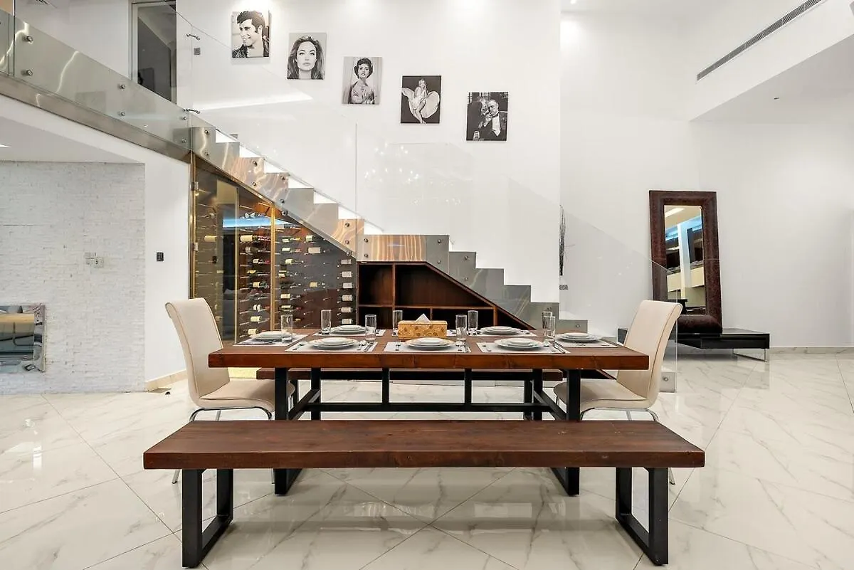 Apartment First Class 2Br Upscale Duplex Living Dubai