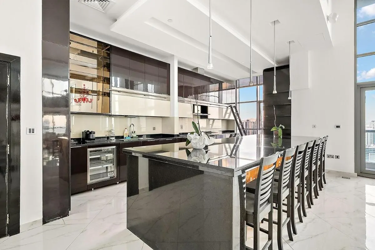 First Class 2Br Upscale Duplex Living Dubai