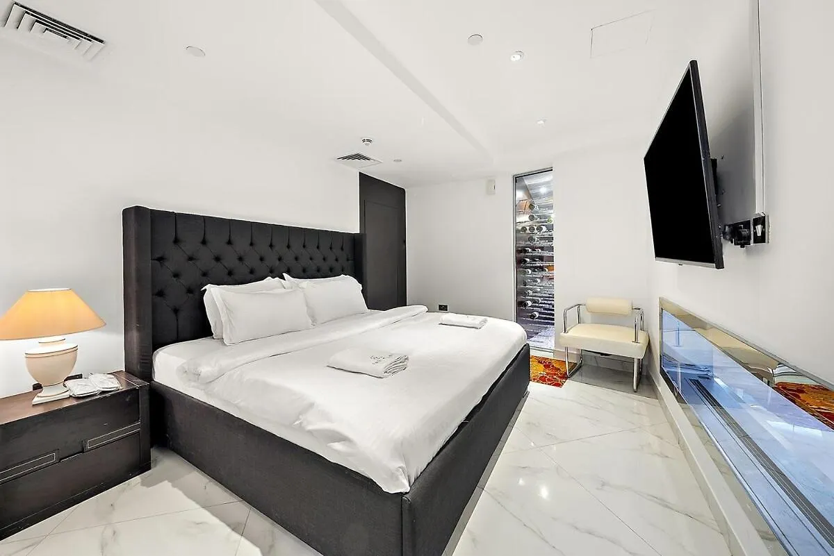 First Class 2Br Upscale Duplex Living Dubai Apartment
