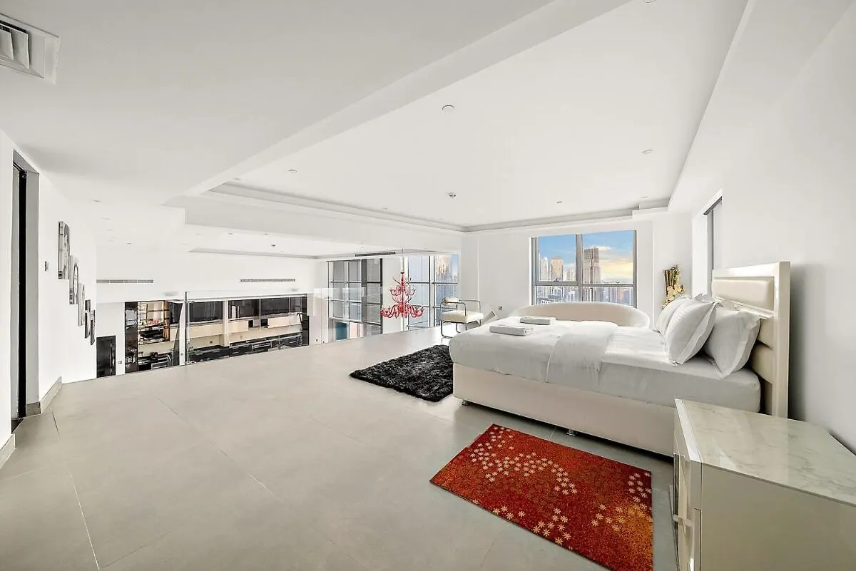 First Class 2Br Upscale Duplex Living Dubai Apartment