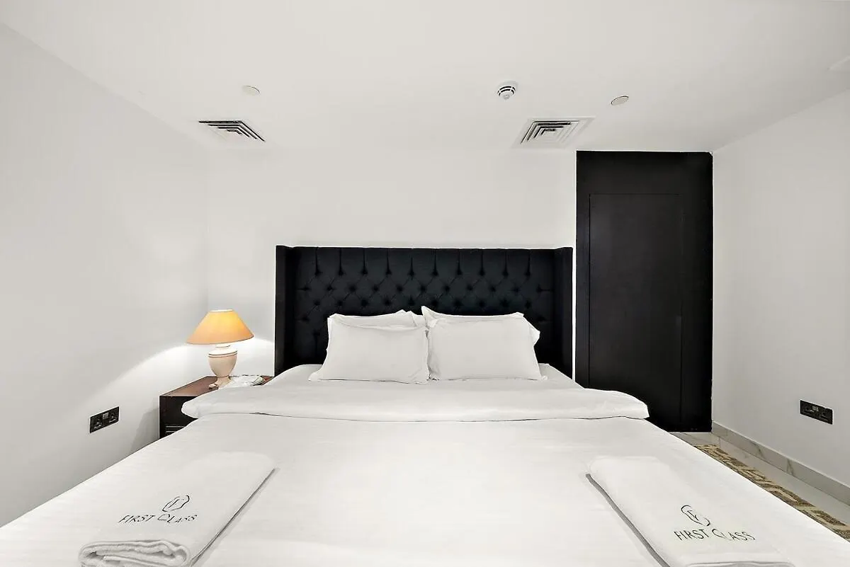 First Class 2Br Upscale Duplex Living Dubaj Apartman