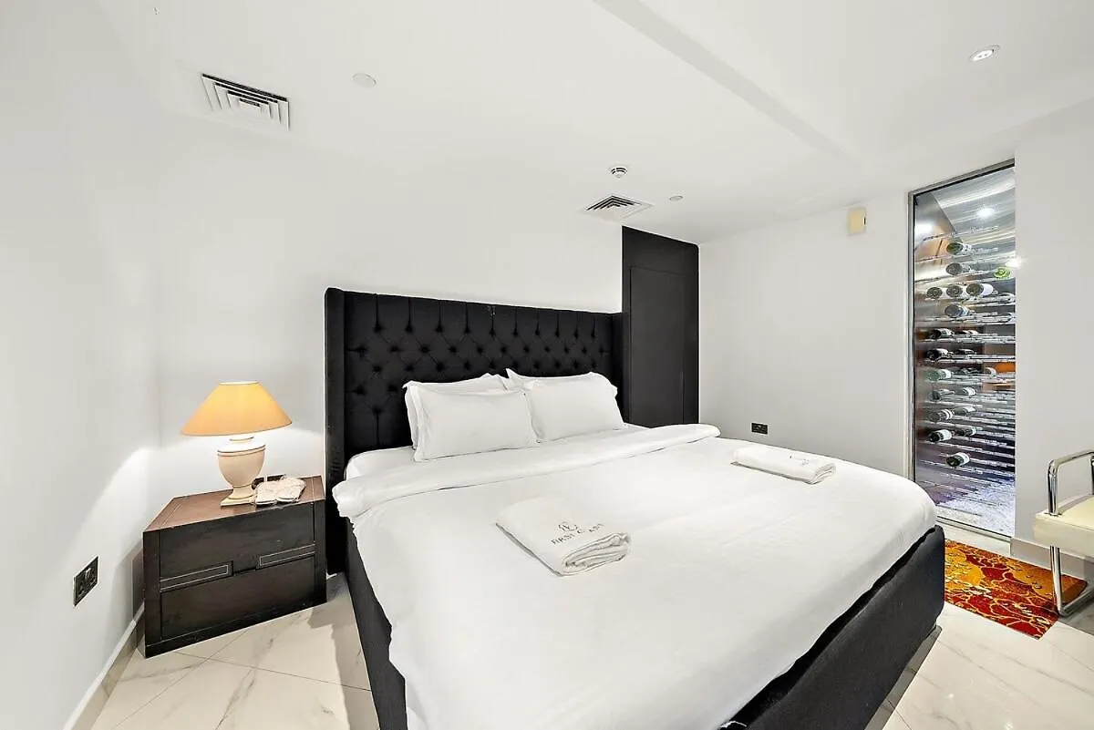 First Class 2Br Upscale Duplex Living Dubaj Apartman