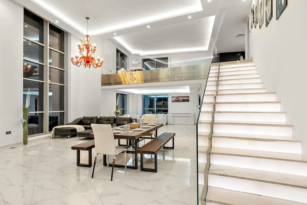 First Class 2Br Upscale Duplex Living Dubaj