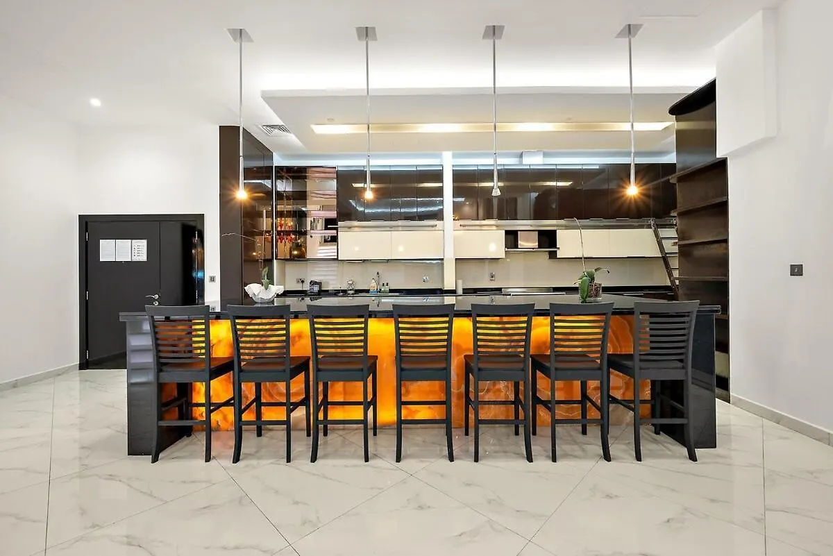 Apartman First Class 2Br Upscale Duplex Living Dubaj